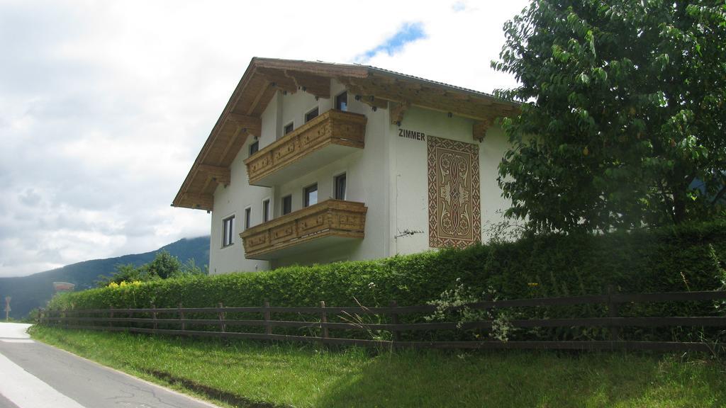 Gaestehaus Zum Steirischen Kuss Aich  Exterior photo