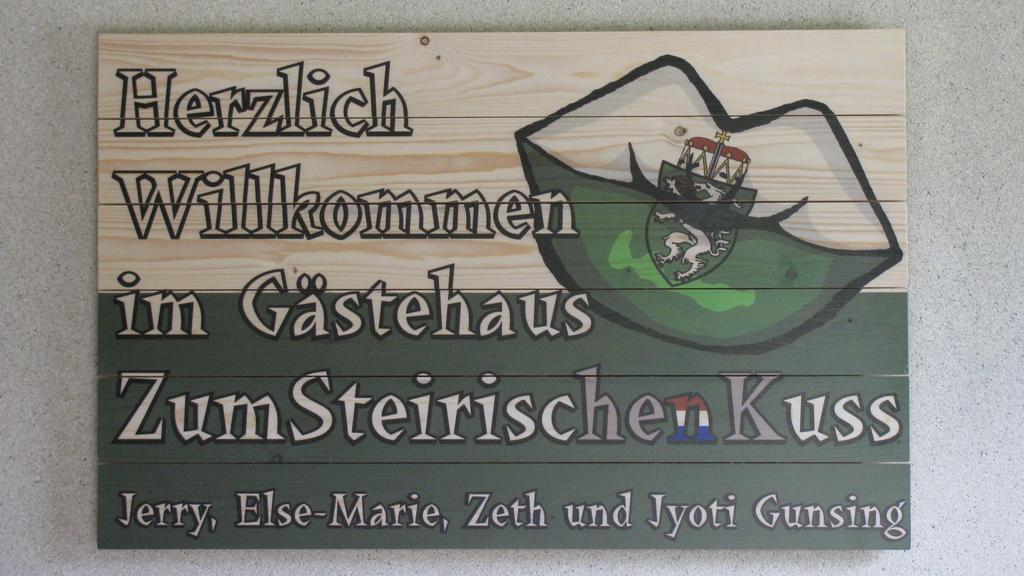 Gaestehaus Zum Steirischen Kuss Aich  Exterior photo